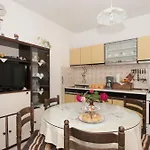 Apartment Gorana