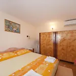 Gorana Apartment *