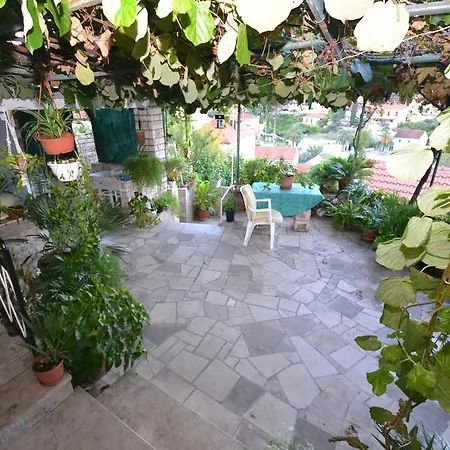 Gorana Apartment *