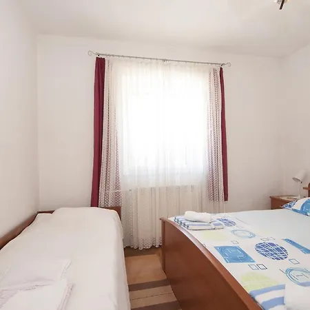 Apartment Gorana *