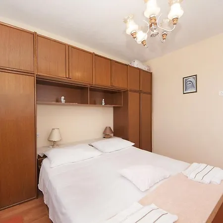 Apartment Gorana *
